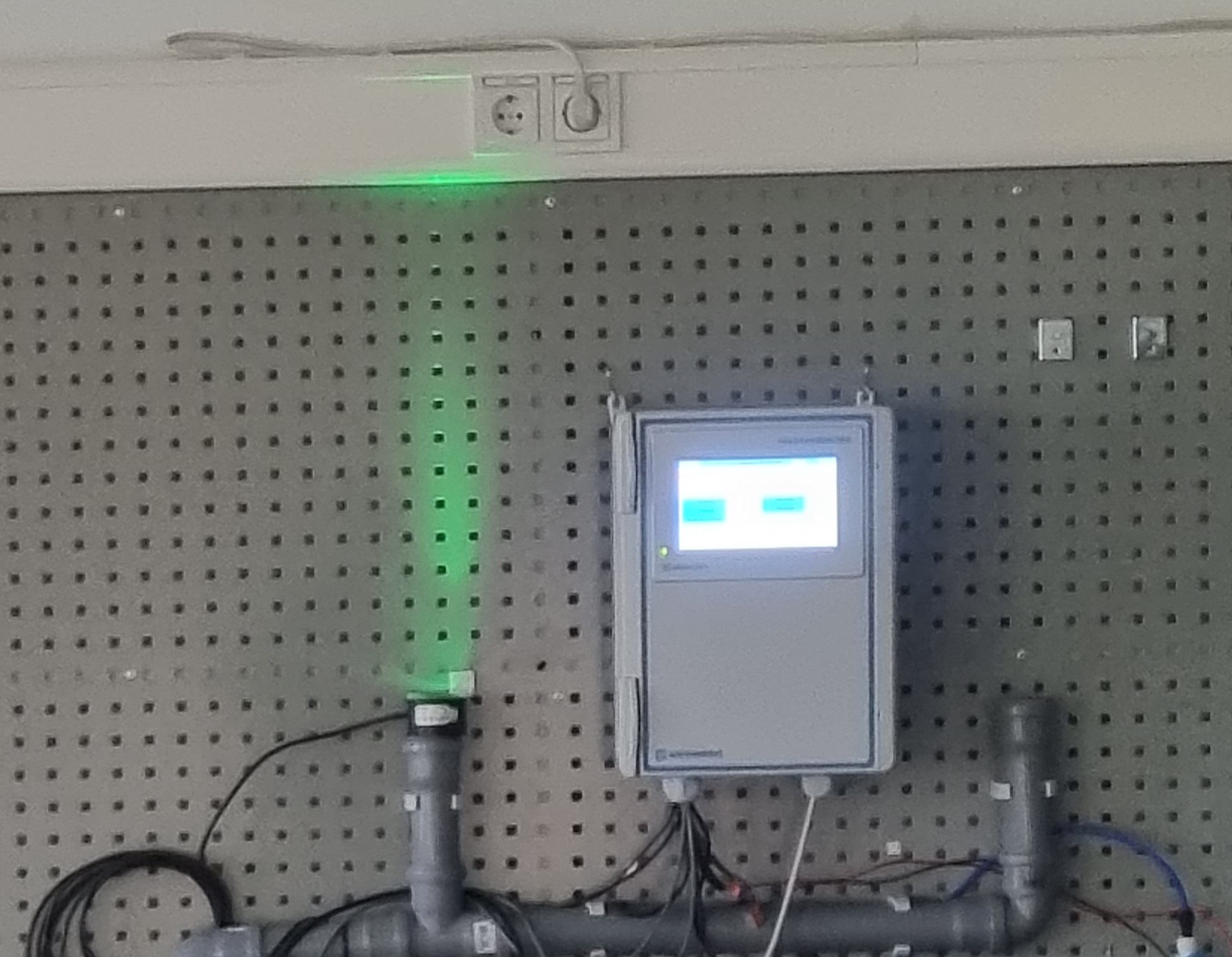 LED-Fenster N LF420 bei Leitwertüberwachung, grüne Anzeige aktiv